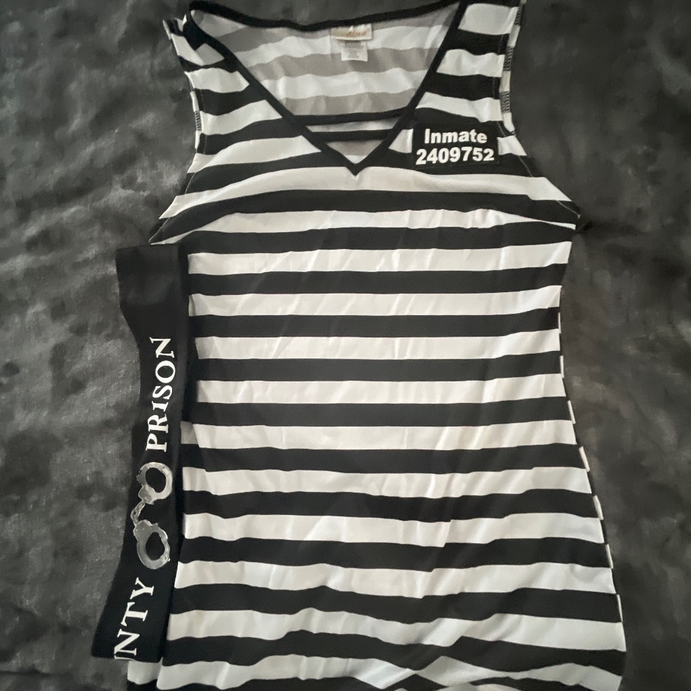 Women’s inmate costume